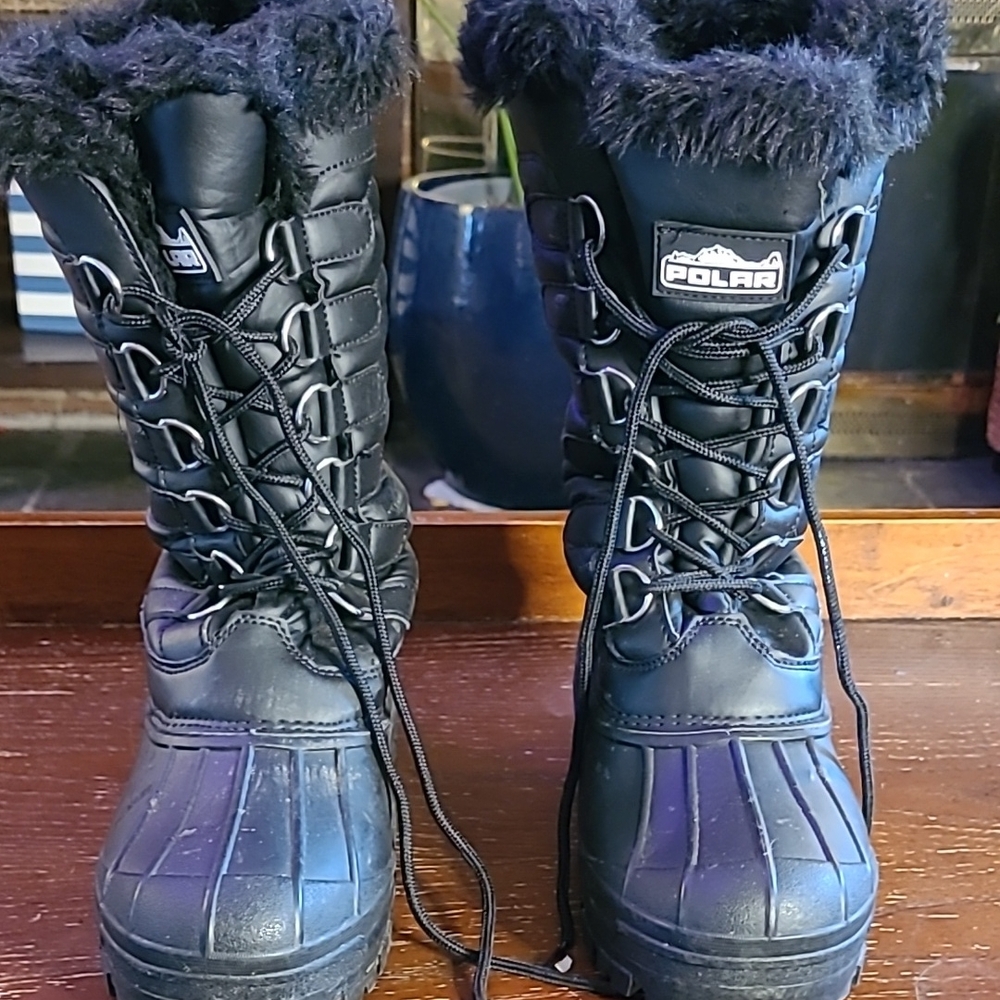 Women's Black Winter Boots